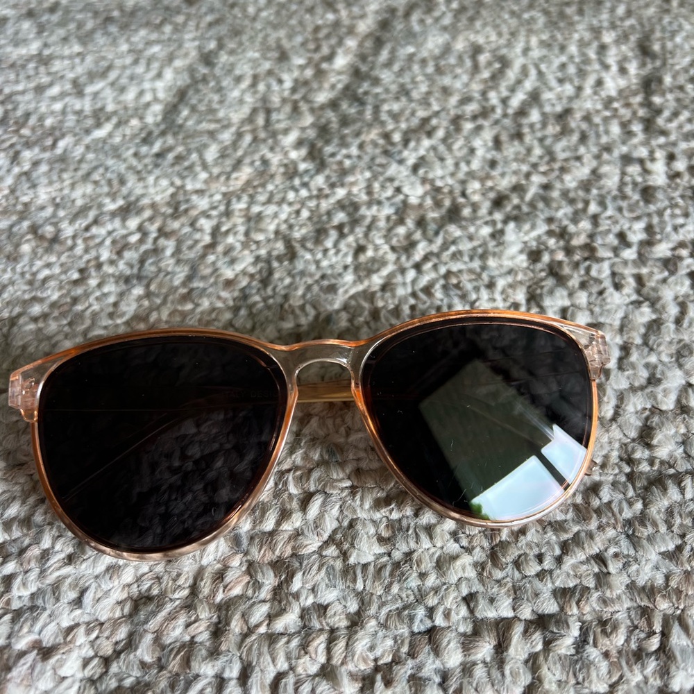 ORANGE SUNNIES